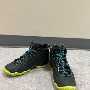 Nike Black and Neon Green Kids Sneakers